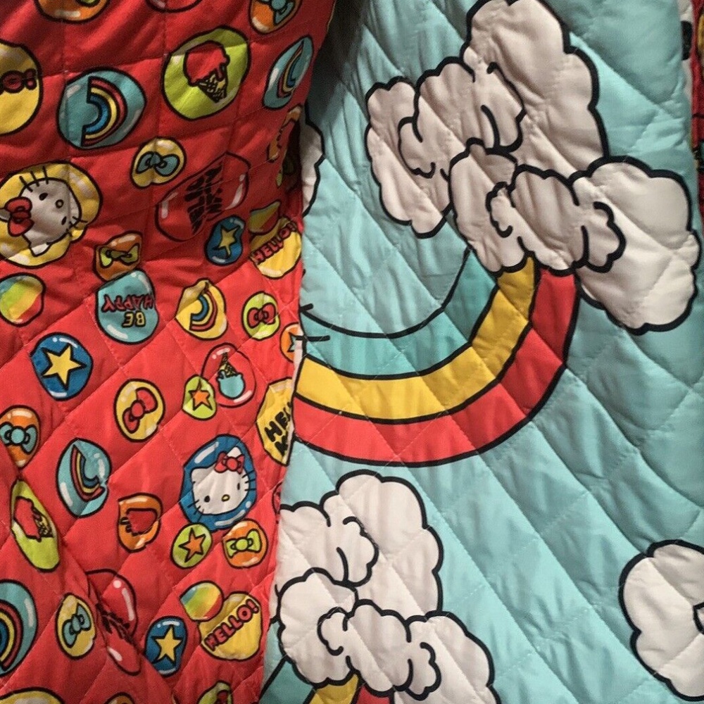 Hello Kitty Quilted Reversible Throw Blanket - Rainbow Ride Kitty, 60"x90" - Picture 2 of 4